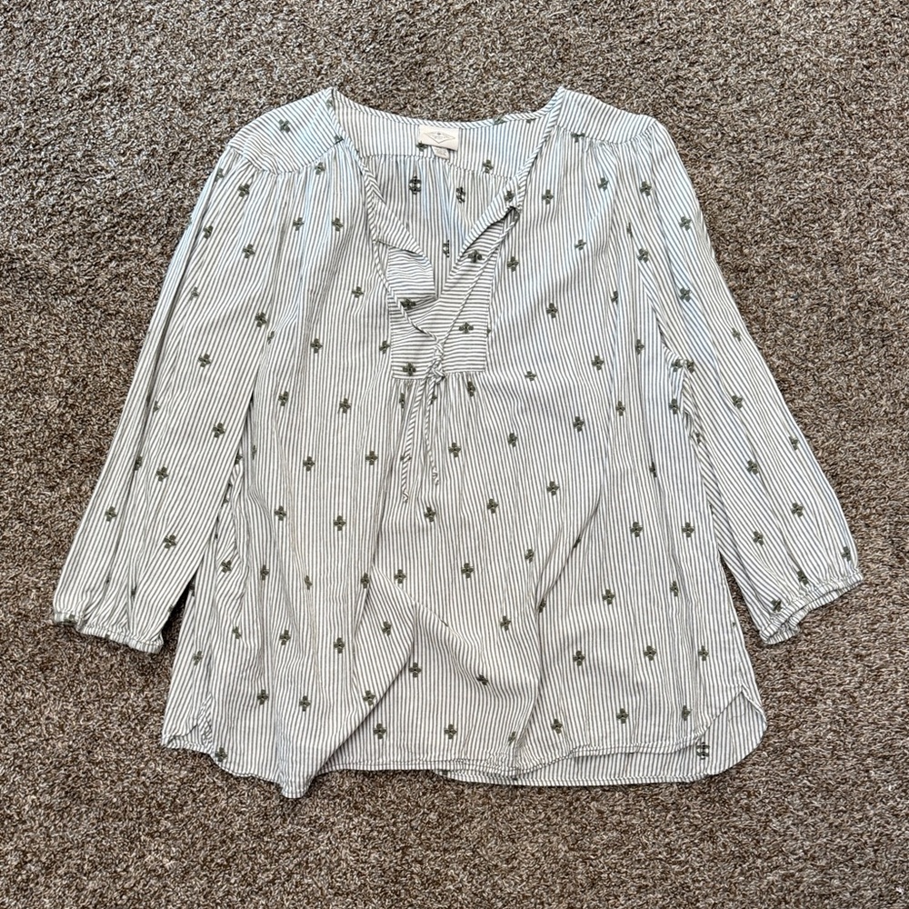 St. John's Bay Green and White Floral Blouse